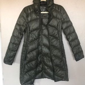 Dead green puffer jacket